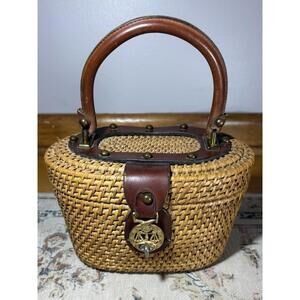 Rare Vintage John Romain Nantucket Wicker Turnlock Bucket Bag
